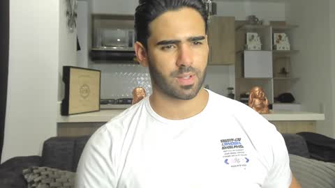 Snapshot of bradleymartin7 chatting on 01/31/25, 01:22 bradleymartin7 online show from 01/31/25, 01:22