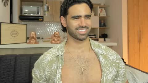 Snapshot of bradleymartin7 chatting on 10/18/25, 12:35 bradleymartin7 online show from 10/18/25, 12:35