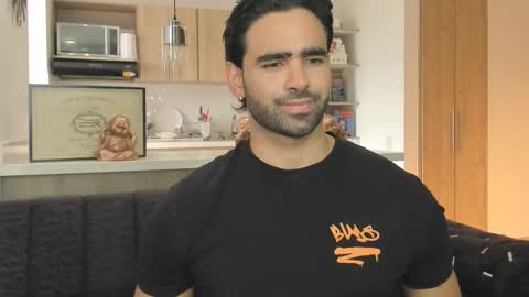 Snapshot of bradleymartin7 chatting on 11/29/25, 05:05 bradleymartin7 online show from 11/29/25, 05:05