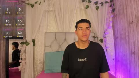 BradLovEmma  online show from 10/12/25, 09:08