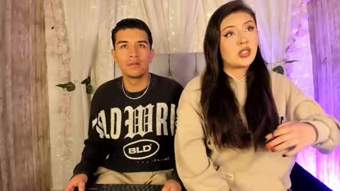 BradLovEmma  online show from 10/20/25, 12:27