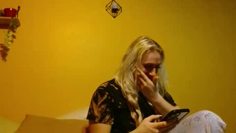 Snapshot of braindeadbetty chatting on 03/16/26, 06:06 i am a naughty jedi knight online show from 03/16/26, 06:06