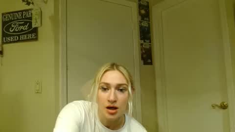 Snapshot of braindeadbetty chatting on 03/27/26, 06:08 i am a naughty jedi knight online show from 03/27/26, 06:08