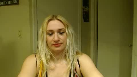Snapshot of braindeadbetty chatting on 03/27/26, 08:26 i am a naughty jedi knight online show from 03/27/26, 08:26