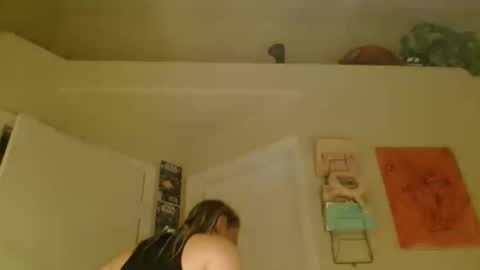 Snapshot of braindeadbetty chatting on 04/04/26, 04:44 i am a naughty jedi knight online show from 04/04/26, 04:44