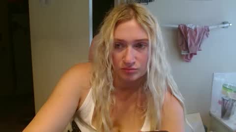 Snapshot of braindeadbetty chatting on 04/21/26, 06:55 i am a naughty jedi knight online show from 04/21/26, 06:55