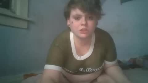 Snapshot of brainwashedbubbles chatting on 12/16/25, 03:00 bubbles online show from 12/16/25, 03:00