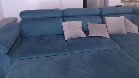 Nick and Molly online show from 12/04/25, 08:28