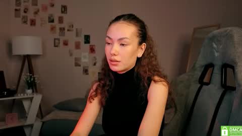 Snapshot of branchwithflowers chatting on 11/14/25, 01:43 Lilly online show from 11/14/25, 01:43