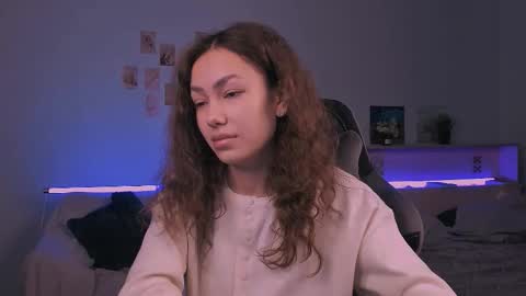 Snapshot of branchwithflowers chatting on 11/30/25, 05:55 Lilly online show from 11/30/25, 05:55