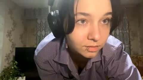 Snapshot of brandevega chatting on 12/16/25, 08:14 Emily online show from 12/16/25, 08:14