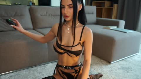 Brandi online show from 03/04/25, 09:18