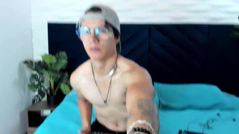 brandon_starkk online show from 11/11/25, 11:32
