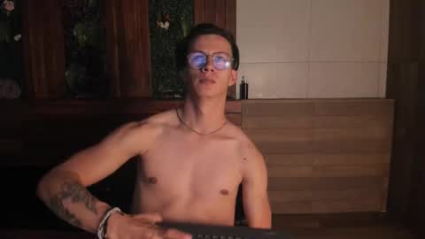 brandon_starkk online show from 12/02/25, 11:48