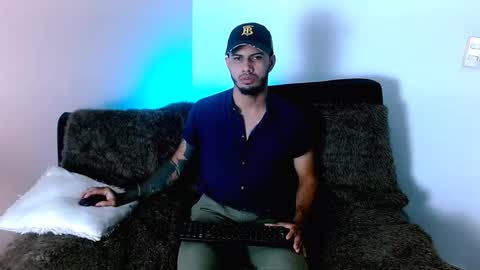 Snapshot of brandondark_ chatting on 11/18/25, 09:08 brandondark_ online show from 11/18/25, 09:08