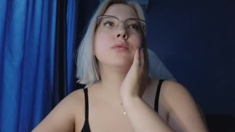 Belle  online show from 09/29/25, 05:45