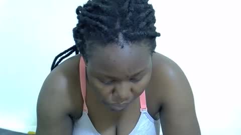 Brandy online show from 11/26/25, 11:44