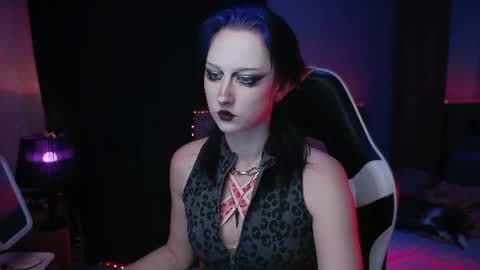 Snapshot of brandy_queen chatting on 07/23/26, 04:27 Aurorabut ur dad just calls me Rory online show from 07/23/26, 04:27