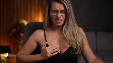 Alex online show from 03/04/25, 08:57