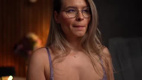 Alex online show from 03/10/25, 07:53