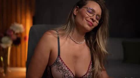 Alex online show from 10/03/25, 04:20