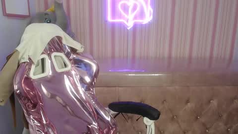 Snapshot of branndy_ch chatting on 10/01/25, 04:13 Brandy Gomez online show from 10/01/25, 04:13