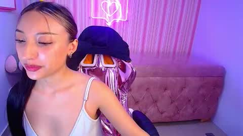 Snapshot of branndy_ch chatting on 10/07/25, 04:37 Brandy Gomez online show from 10/07/25, 04:37