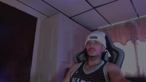 Snapshot of brasi_ chatting on 11/29/25, 03:59 brasi_ online show from 11/29/25, 03:59