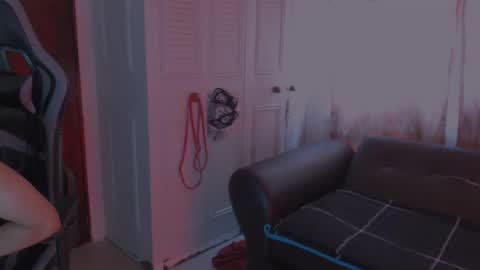 Snapshot of brasi_ chatting on 12/14/25, 06:01 brasi_ online show from 12/14/25, 06:01