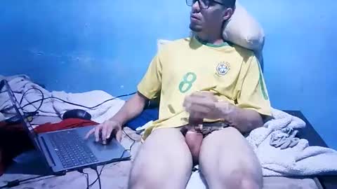 Snapshot of brasil43 chatting on 03/09/26, 11:31 PutoBR online show from 03/09/26, 11:31