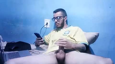Snapshot of brasil43 chatting on 05/02/26, 01:54 PutoBR online show from 05/02/26, 01:54