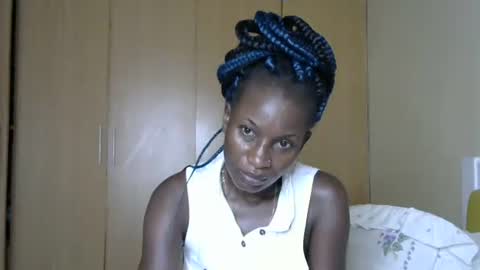 Snapshot of brat_bubble chatting on 01/05/25, 09:15 brat_bubble online show from 01/05/25, 09:15