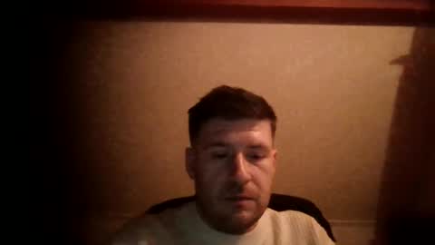 Snapshot of brate1899 chatting on 12/01/25, 03:33 brate1899 online show from 12/01/25, 03:33