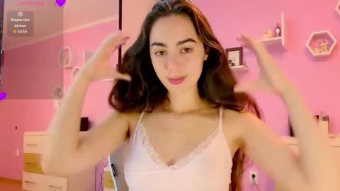 Annie online show from 10/19/25, 05:24