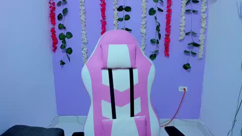 bratz_evans online show from 12/27/24, 11:17