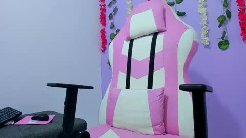 bratz_evans online show from 01/12/25, 11:28