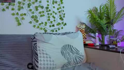 Snapshot of bravo_maestro chatting on 10/07/25, 12:46 Johny Bravo online show from 10/07/25, 12:46