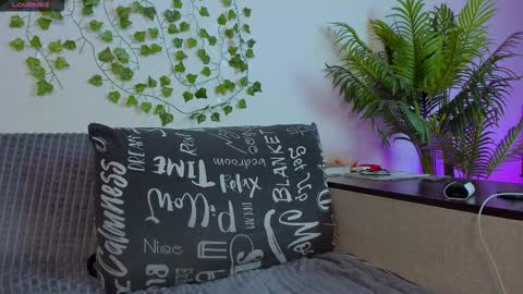 Snapshot of bravo_maestro chatting on 11/02/25, 08:39 Johny Bravo online show from 11/02/25, 08:39