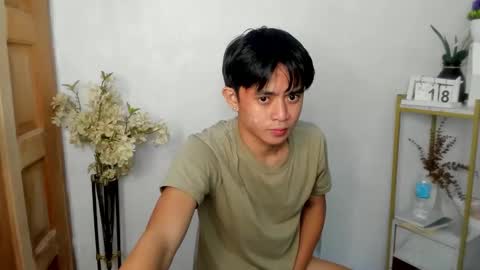 Snapshot of brazeen chatting on 09/18/25, 05:04 brazeen online show from 09/18/25, 05:04