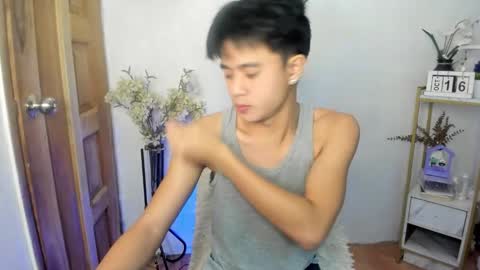 Snapshot of brazeen chatting on 10/15/25, 05:57 brazeen online show from 10/15/25, 05:57