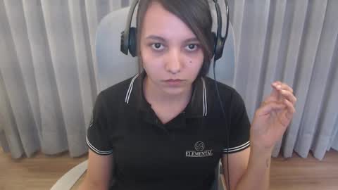 Snapshot of breakfastwithtiffanys chatting on 10/28/25, 08:33 breakfastwithtiffanys online show from 10/28/25, 08:33