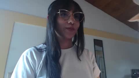 Snapshot of breakfastwithtiffanys chatting on 11/24/25, 04:40 breakfastwithtiffanys online show from 11/24/25, 04:40