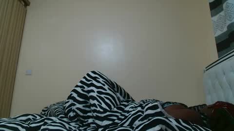 Snapshot of bree_beauty chatting on 04/12/26, 10:15 bree_beauty online show from 04/12/26, 10:15