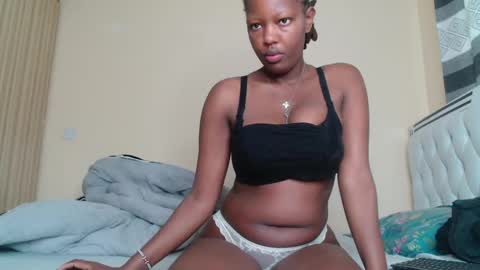 Snapshot of bree_beauty chatting on 05/23/26, 05:12 bree_beauty online show from 05/23/26, 05:12