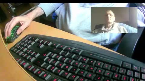 Snapshot of bremer64 chatting on 08/06/26, 10:39 bremer64 online show from 08/06/26, 10:39