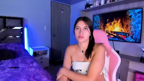 Snapshot of brenda1307 chatting on 09/14/25, 10:20 Brenda moris online show from 09/14/25, 10:20