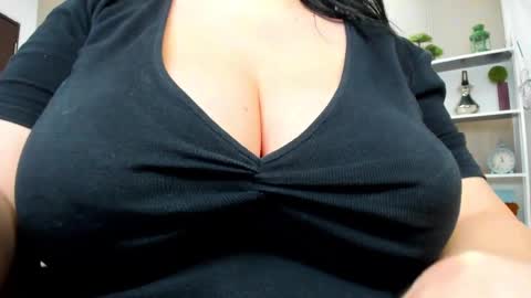 Snapshot of brenda_skye chatting on 02/12/25, 07:44 Brenda Skye online show from 02/12/25, 07:44