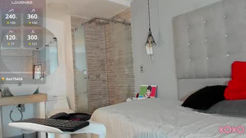 Snapshot of brenda_storm chatting on 09/20/25, 12:55 Brenda online show from 09/20/25, 12:55