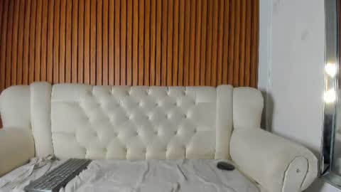 brenda_thomp online show from 06/19/26, 02:05