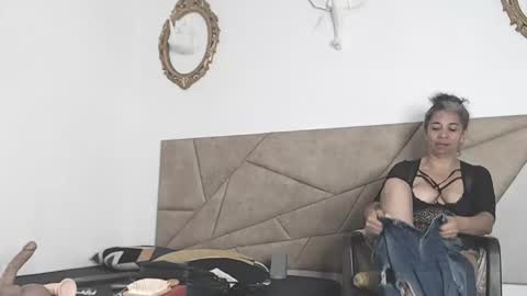BRENDA VELASQUEZ online show from 01/08/25, 03:19